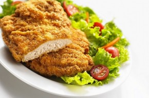 Snitel de pui si cartofi piure