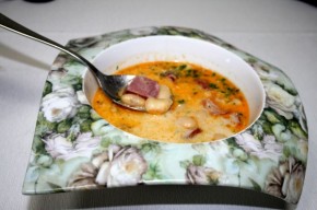 Supa de fasole cu afumatura