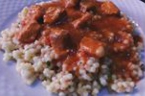 Pulpa de porc in sos brun si cus cus