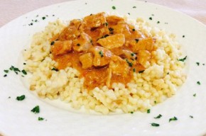 Tocanita de porc si cus cus